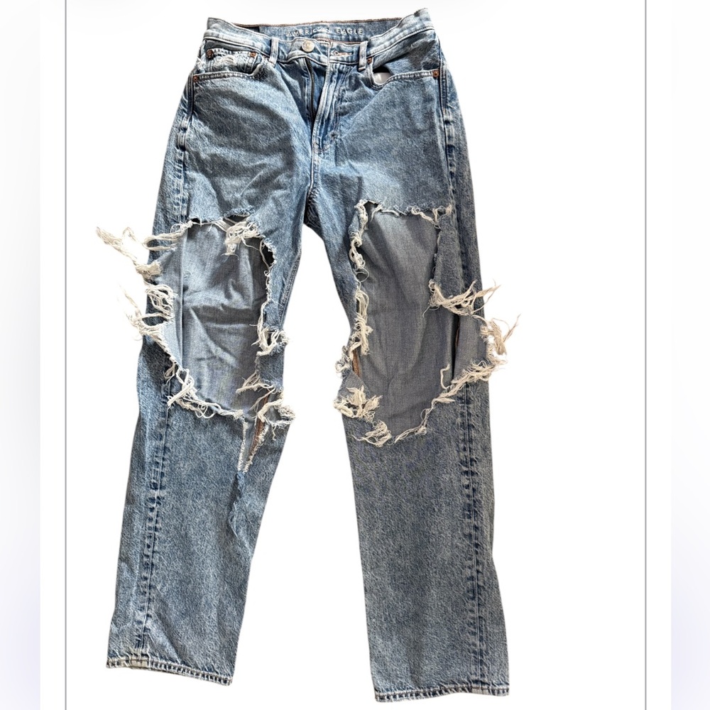 Distressed Blue Jeans American Eagle Women’s Size 4 Streetwear